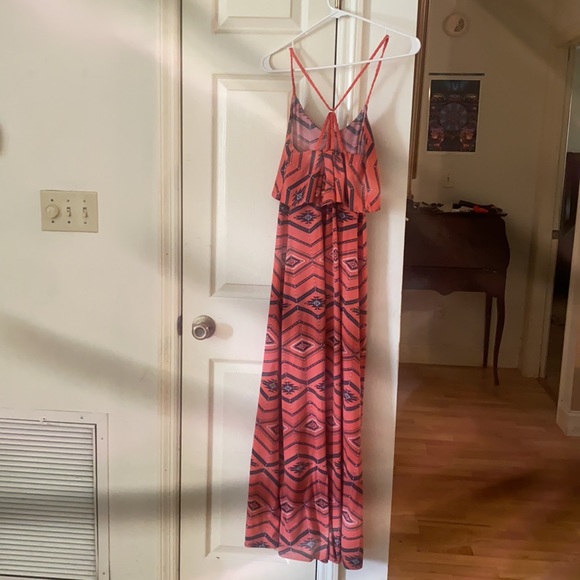 Maxi Aztec pattern - Picture 2 of 3